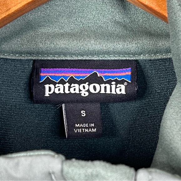 Patagonia Sidesend Stretchy Softshell Jacket in Hemlock Green - Picture 4 of 7